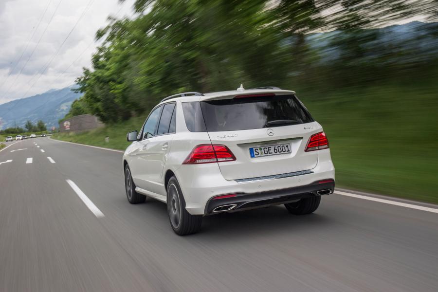  Mercedes-Benz GLE400 4Matic AMG Line 2015 года  (фото 3 из 3)